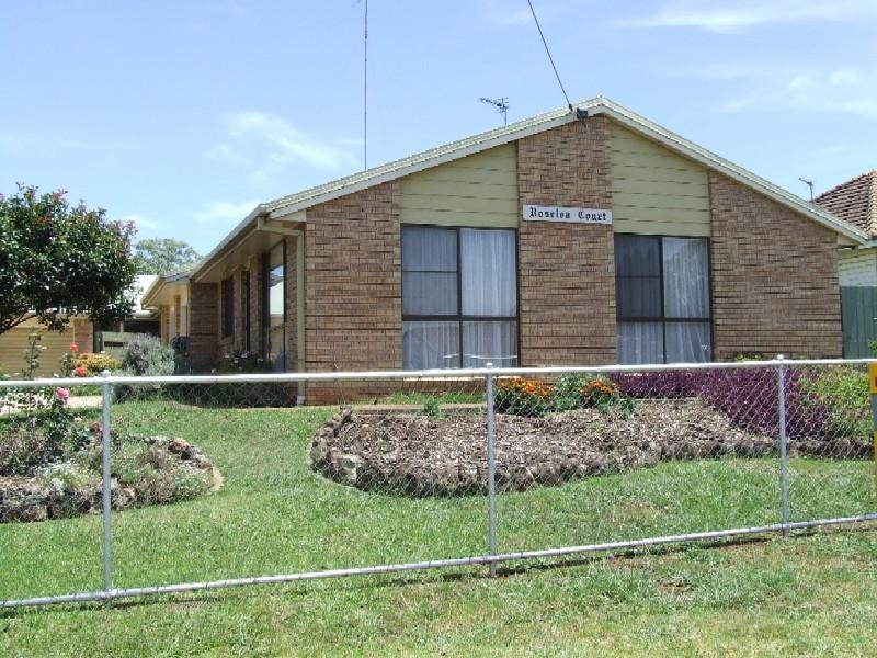 1/4 Hamilton Street, Newtown QLD 4350