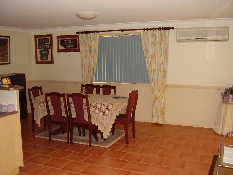 33 Fry Street, Middle Ridge QLD 4350