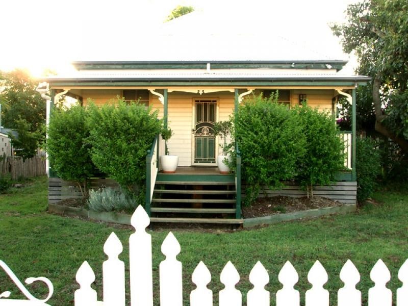 21 Holberton Street, Toowoomba QLD 4350
