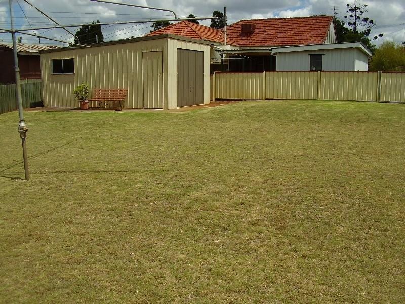 3 Blackdown Street, Harristown QLD 4350