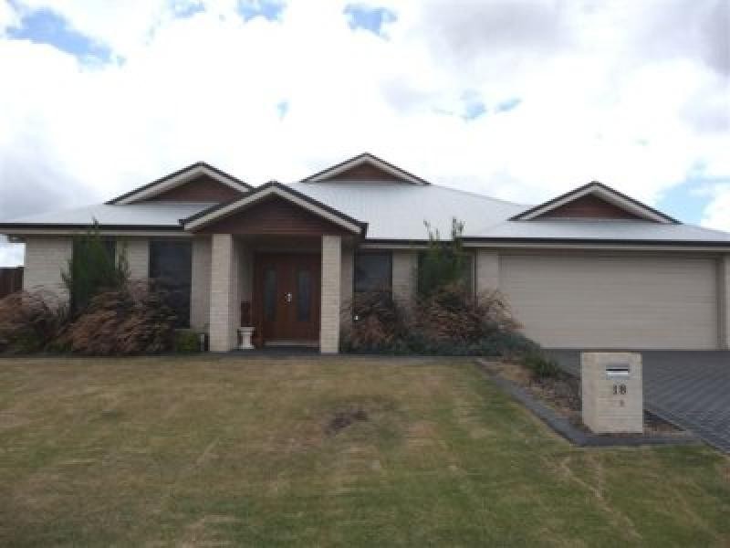 18 Whitman Street, Westbrook QLD 4350