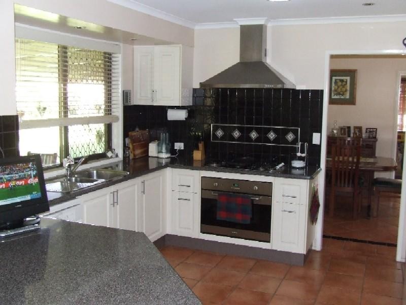 1 Unwin Drive, Highfields QLD 4352