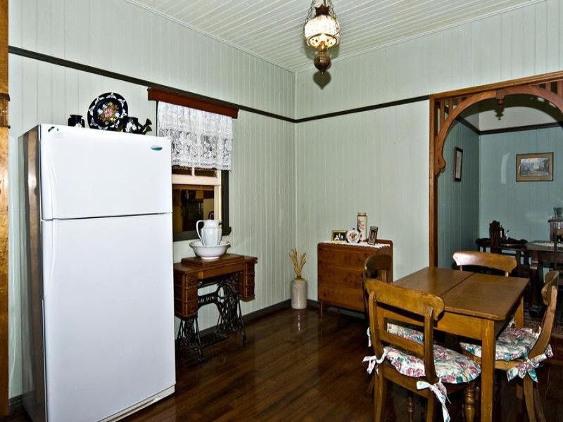 191 Spring Street, Middle Ridge QLD 4350