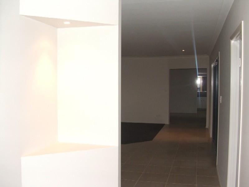 21 Berghofer Drive, Oakey QLD 4401