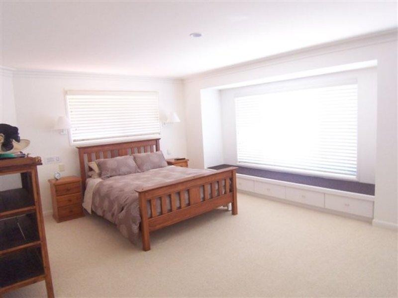 12 Fletcher Street, East Toowoomba QLD 4350