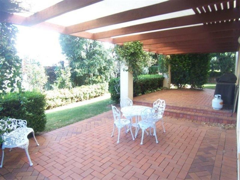 12 Fletcher Street, East Toowoomba QLD 4350