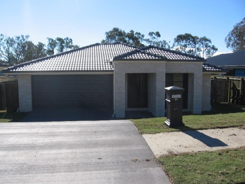 31 Sunset Drive, Glenvale QLD 4350