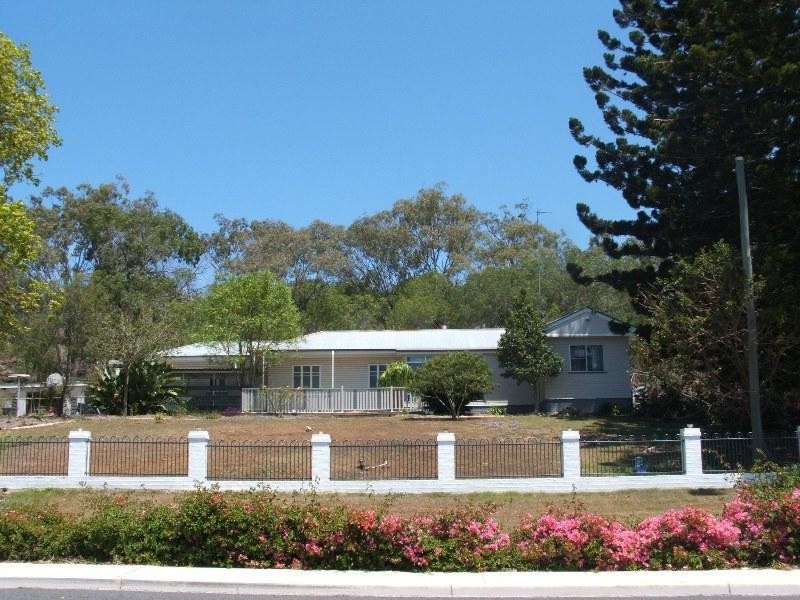 42 Toowoomba Road, Oakey QLD 4401