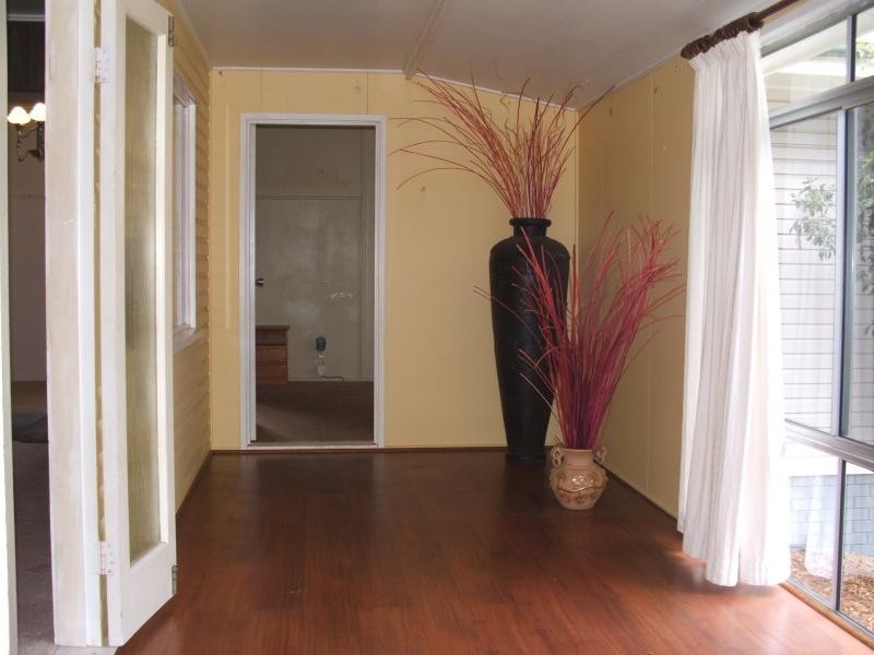 42 Toowoomba Road, Oakey QLD 4401