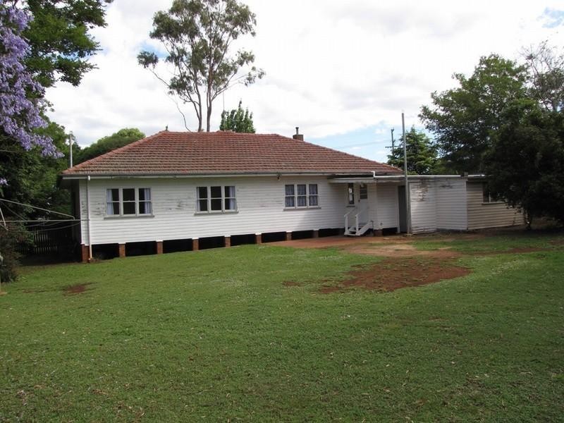 73 Hill Street, Toowoomba QLD 4350