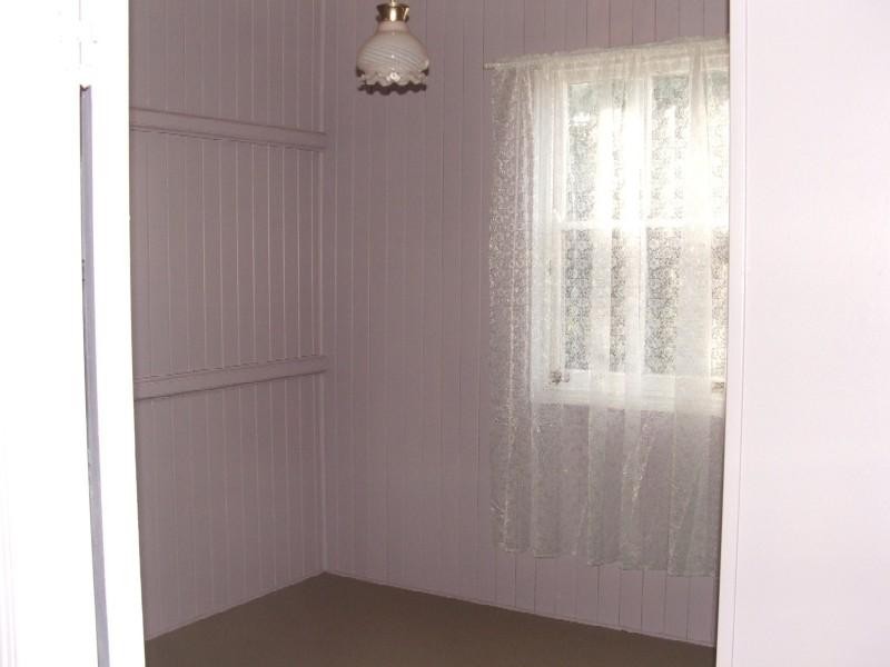 21 Albert Street, Newtown QLD 4350