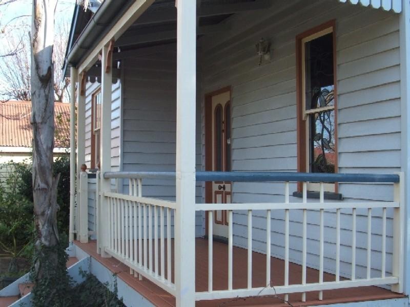 21 Albert Street, Newtown QLD 4350