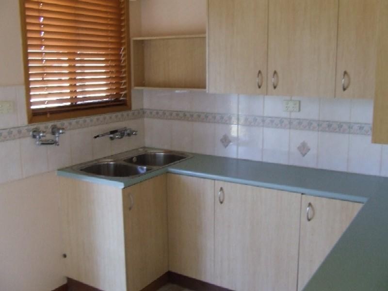 8 Aruma Drive, Oakey QLD 4401