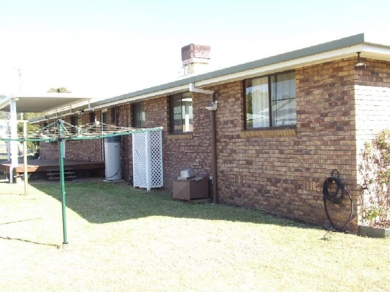 8 Aruma Drive, Oakey QLD 4401