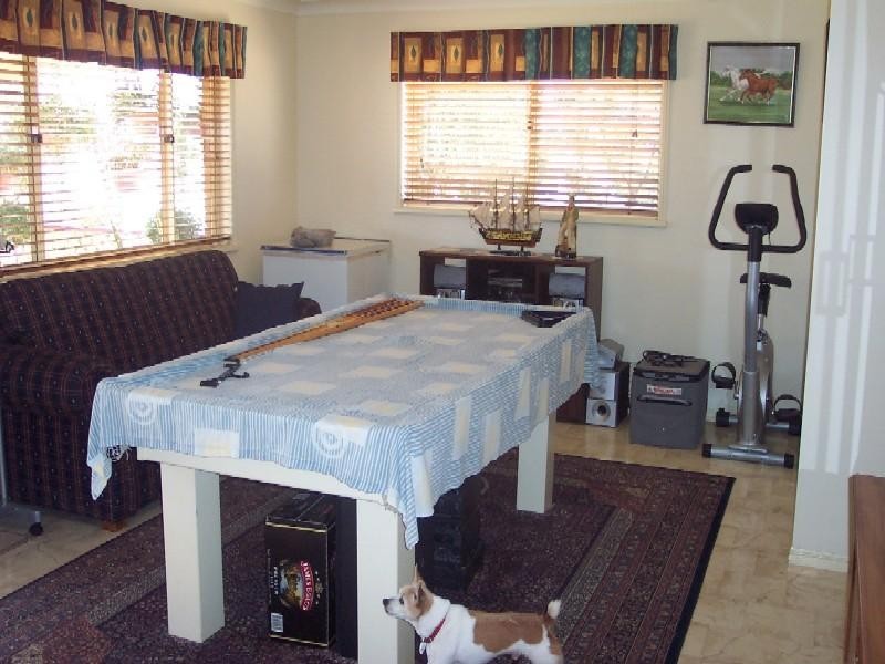 15 Carys Road, Glenvale QLD 4350