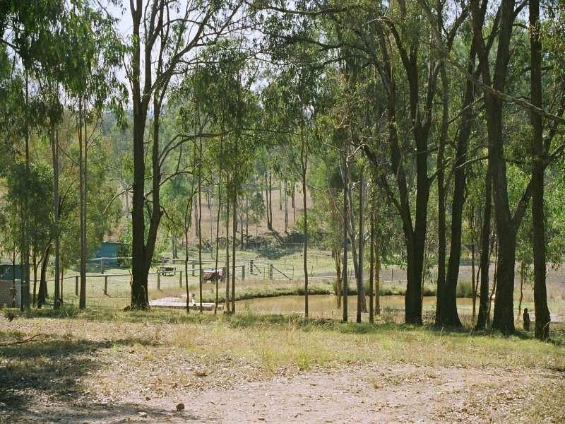 80 Penderests Road, Murphys Creek QLD 4352