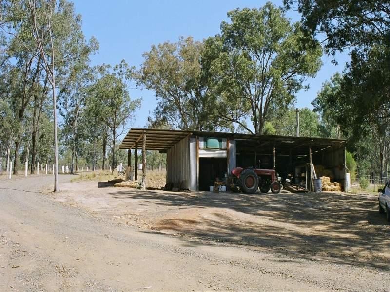 80 Penderests Road, Murphys Creek QLD 4352