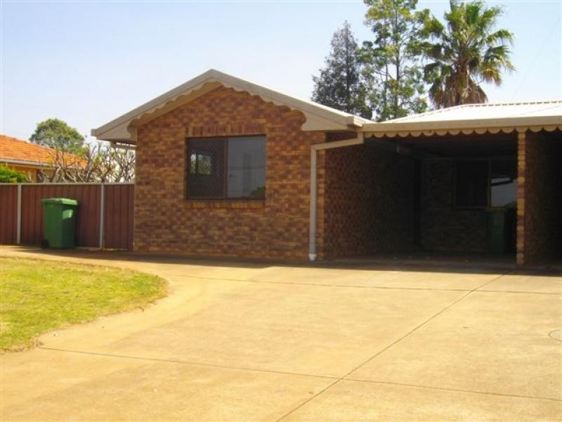 A/291 North Street, Wilsonton QLD 4350