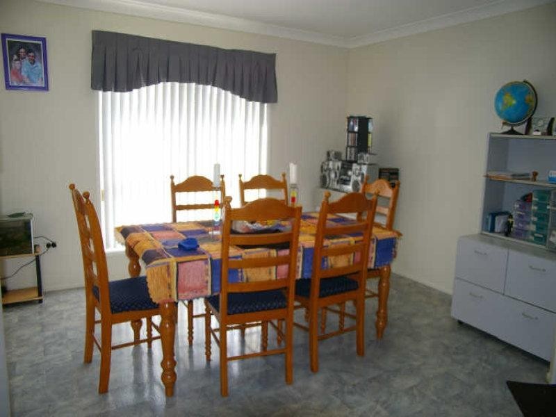 4 Jull Drive, Centenary Heights QLD 4350