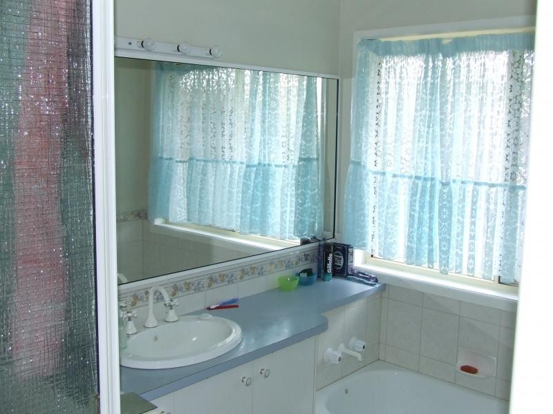 4 Jull Drive, Centenary Heights QLD 4350