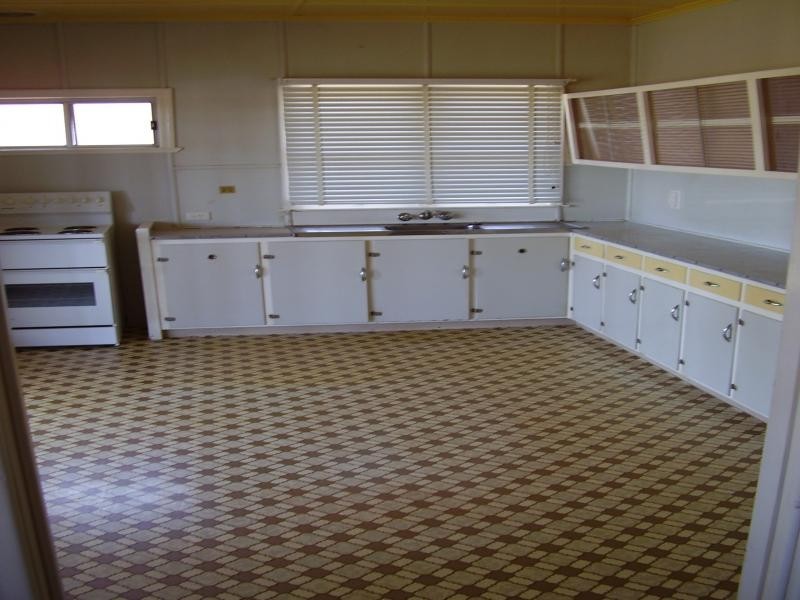 21 Chamberlain, North Toowoomba QLD 4350