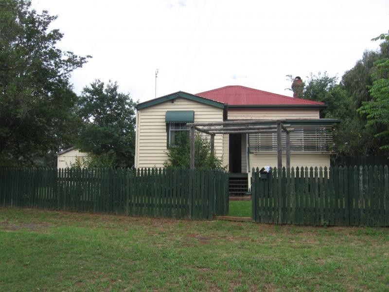 2 Nigel Street, Toowoomba QLD 4350