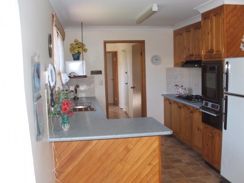 17 Mott Crescent, Toowoomba QLD 4350