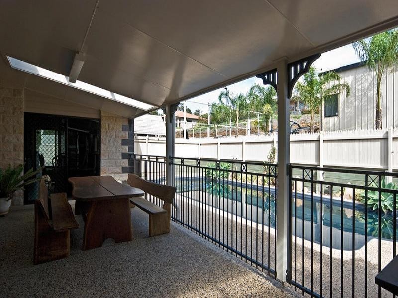 2 Ryans Drive, Toowoomba QLD 4350