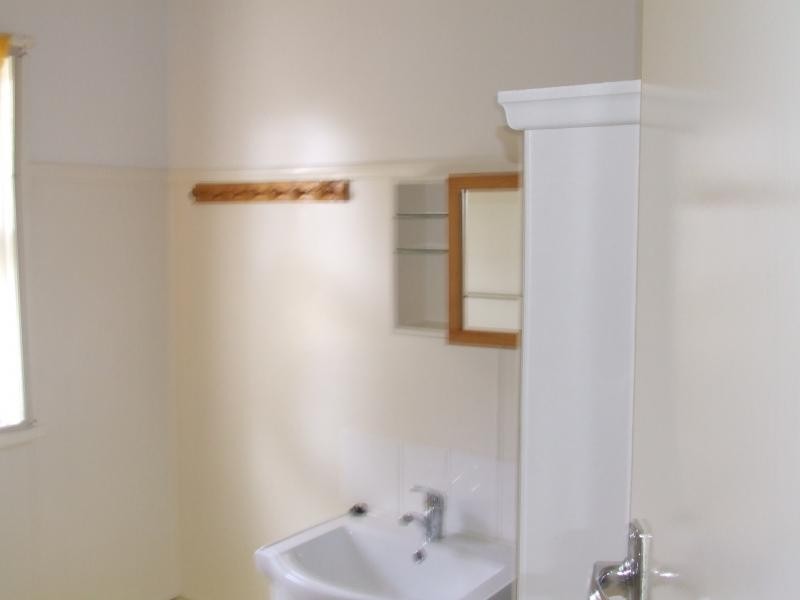 5 Hursley Road, Toowoomba QLD 4350