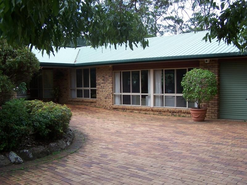 15 Hilltop Crescent, Toowoomba QLD 4350