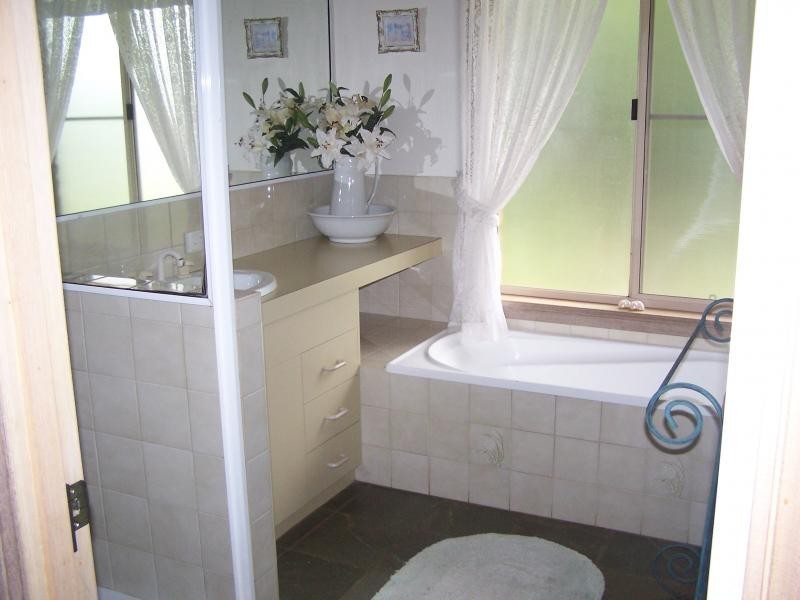 15 Hilltop Crescent, Toowoomba QLD 4350