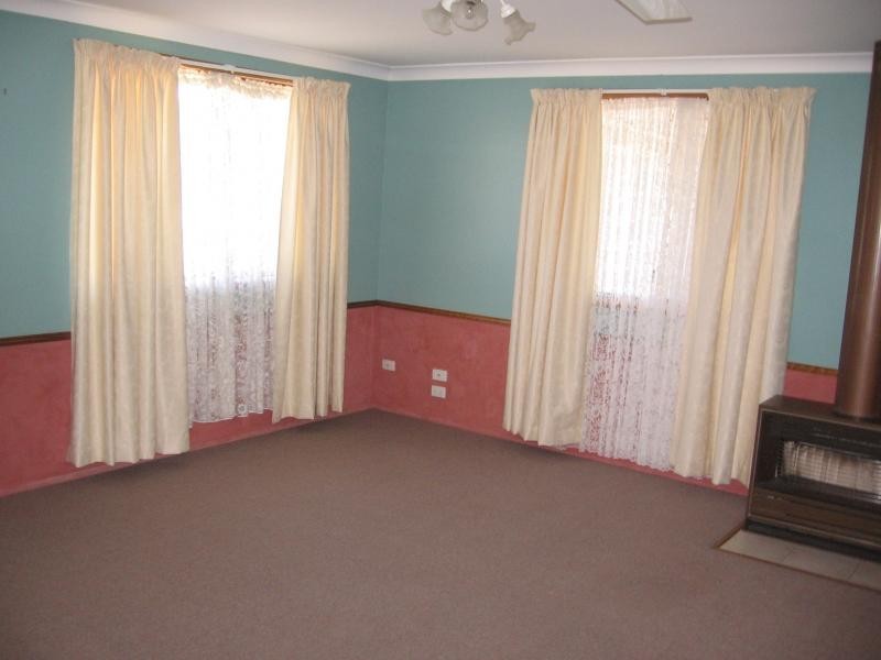 4 Balfour Street, Wyreema QLD 4352