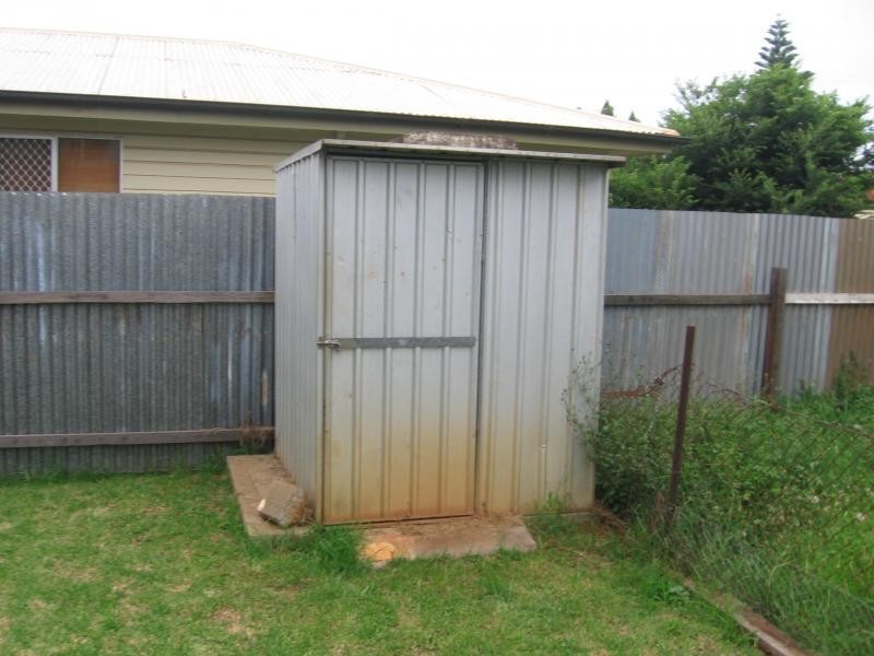 22 Dalgleish Street, Toowoomba QLD 4350