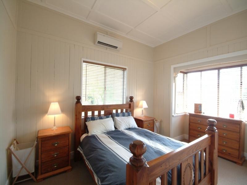 8 Carlton Street, Toowoomba QLD 4350