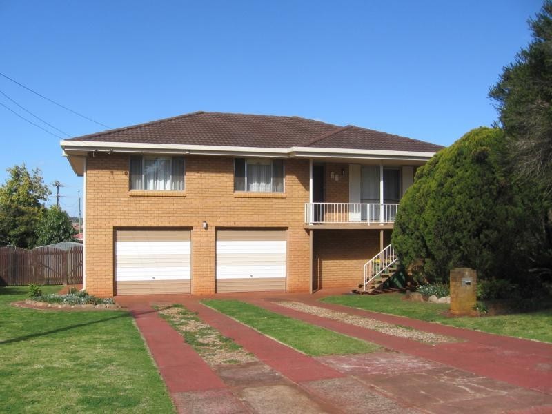 66 Jack Street, Toowoomba QLD 4350