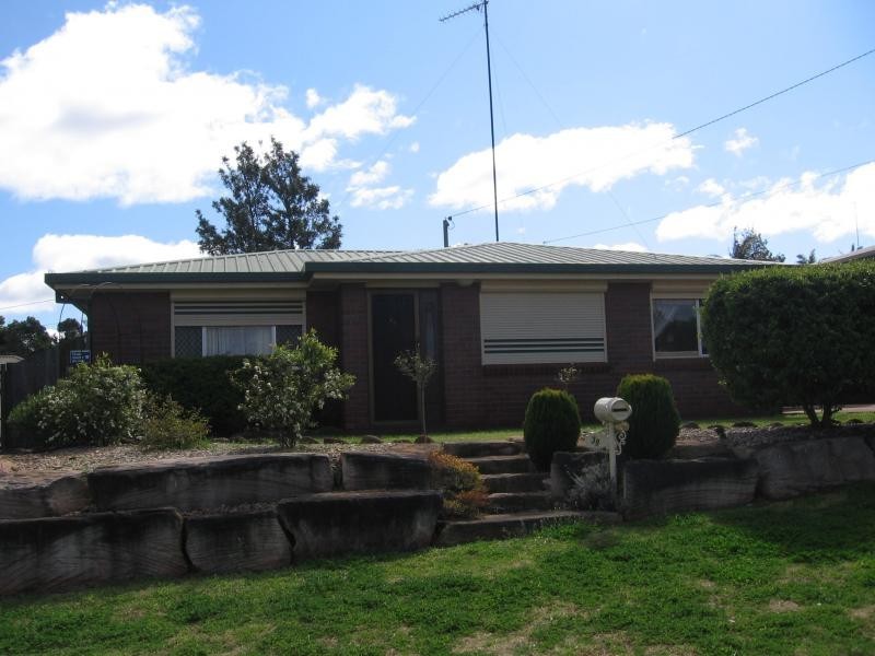 39 Poinciana Street, Toowoomba QLD 4350