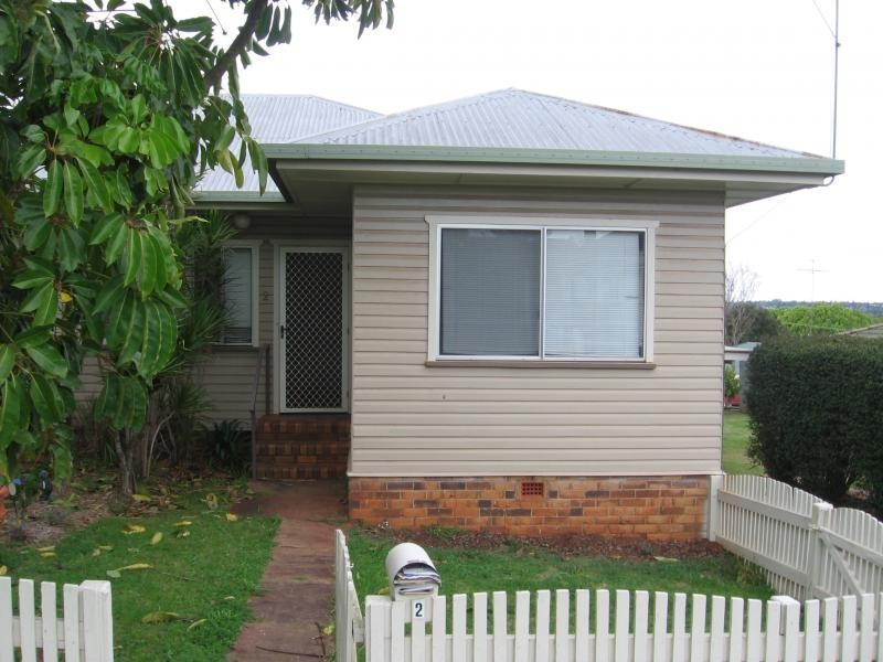 2/2 Katherine Street, Toowoomba QLD 4350