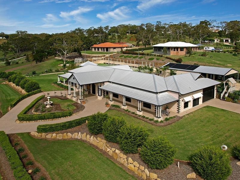 2 Ryans Drive, Toowoomba QLD 4350