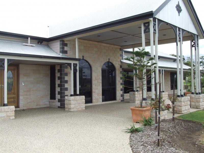 2 Ryans Drive, Toowoomba QLD 4350