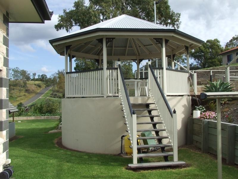 2 Ryans Drive, Toowoomba QLD 4350