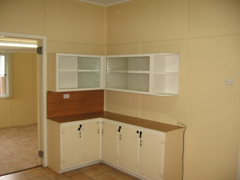 57 Hillview Avenue, Newtown QLD 4350