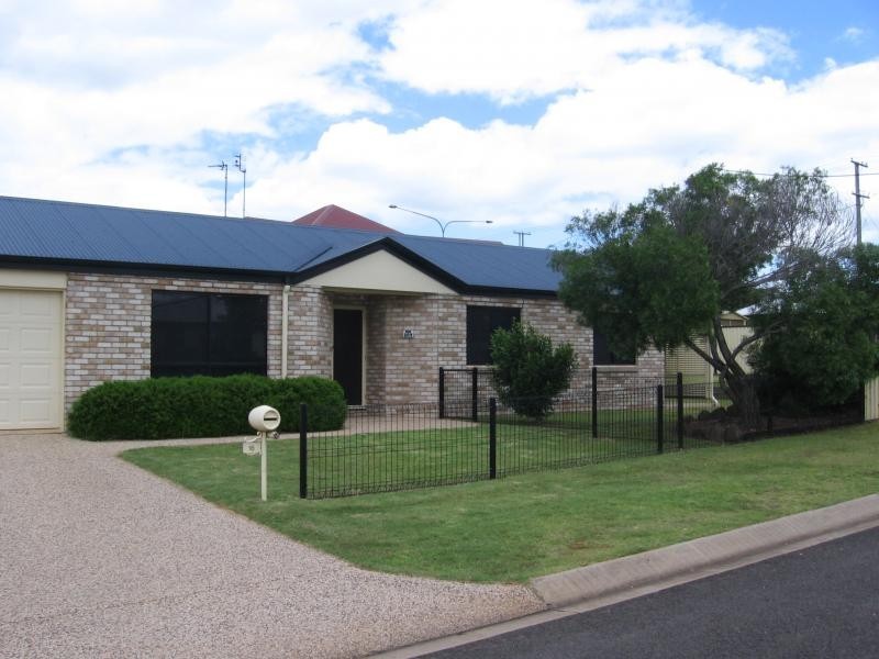 16 Leawarra Street, Toowoomba QLD 4350