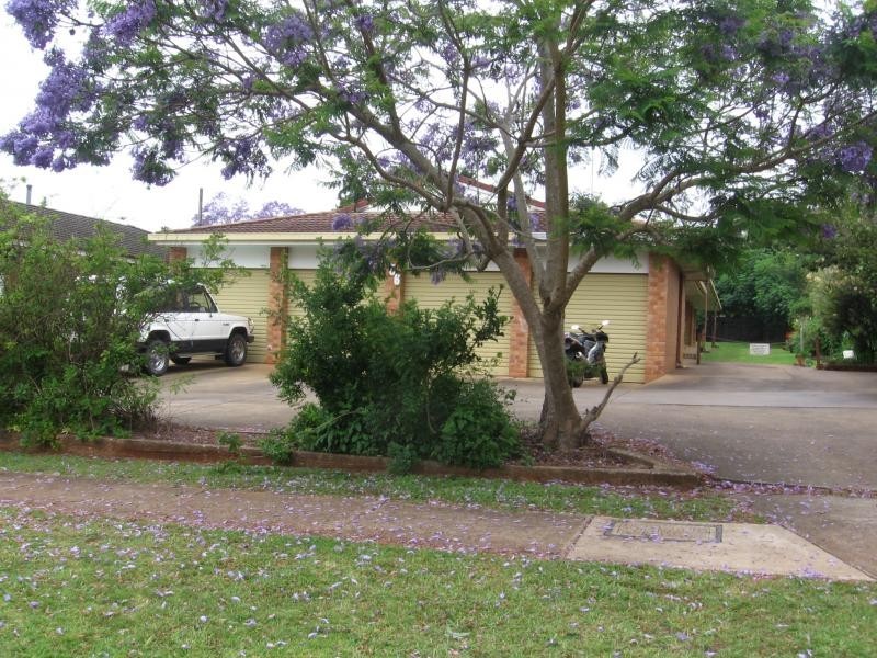 756 Ruthven Street, South Toowoomba QLD 4350