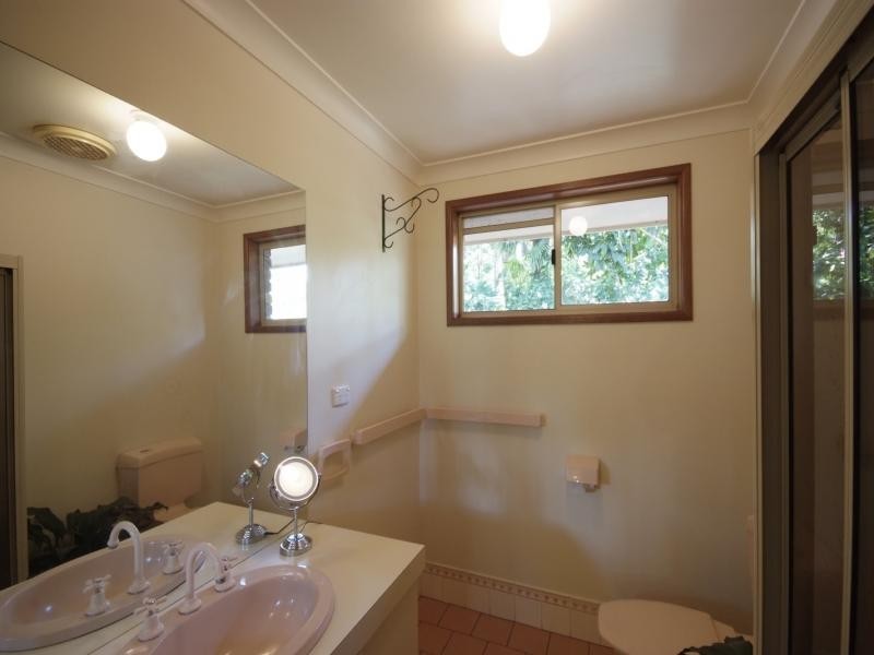 13 Michele Avenue, Highfields QLD 4352