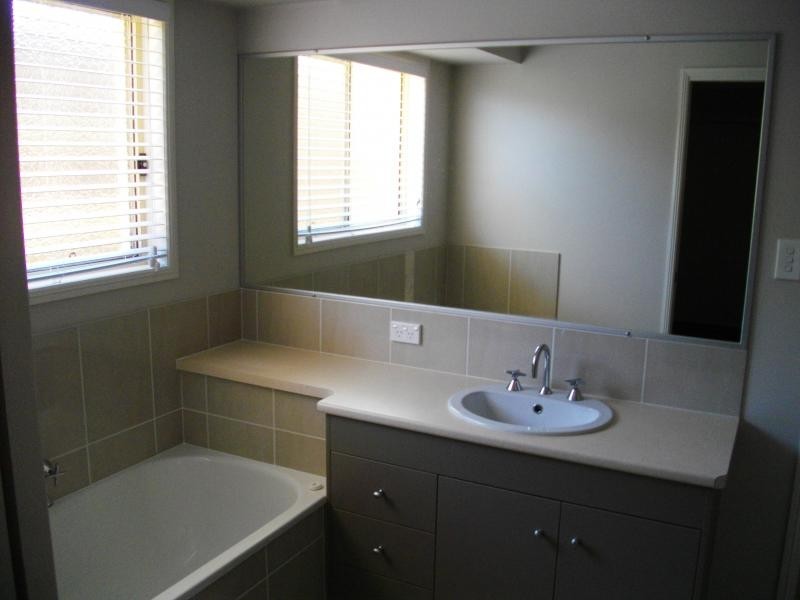 20 Cuttaburra Court, Glenvale QLD 4350