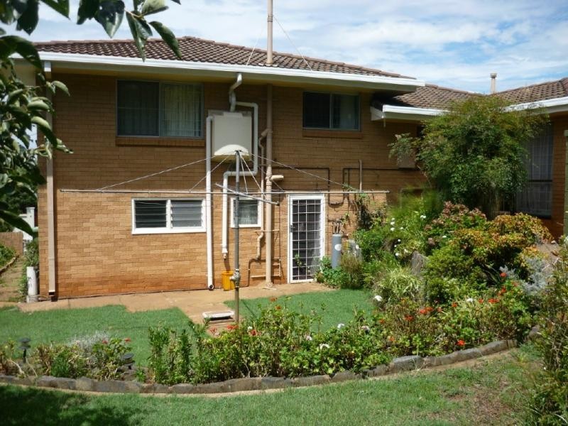9 Barrymount Crescent, Toowoomba QLD 4350