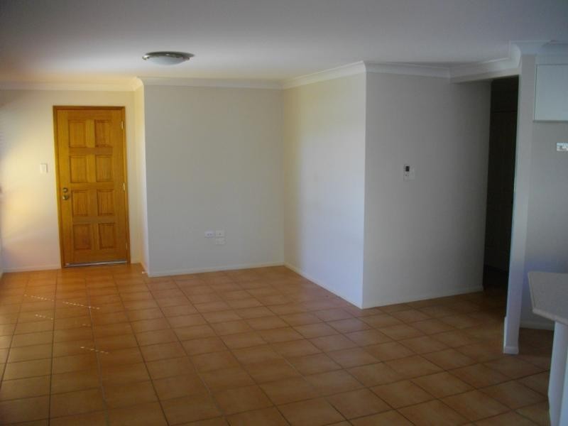 B/10 Willowburn Drive, Rockville QLD 4350