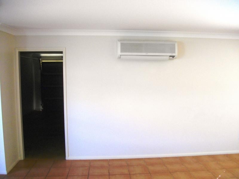 B/10 Willowburn Drive, Rockville QLD 4350