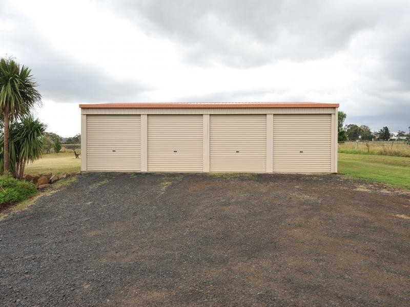 22 Oestreich Road, Wellcamp QLD 4350