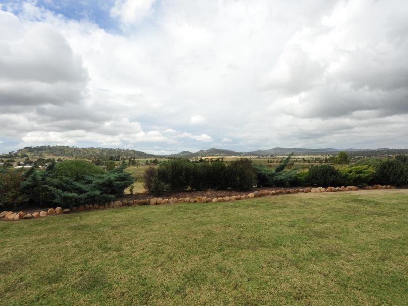 22 Oestreich Road, Wellcamp QLD 4350